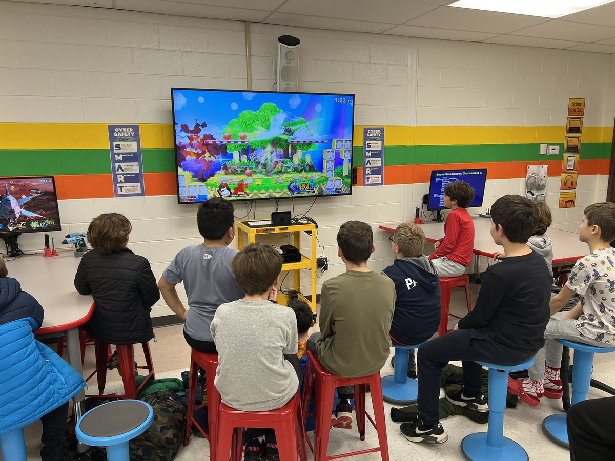 We added a new eSports after school club this winter and today we had our first 1v1 SuperSmashBros tournament. The kids had a blast. Congrats to all of you on some well played battles and congratulations to our winner. #esports #elementaryesports <a href="/MrHirtTech/">MrHirt_Tech</a> <a href="/MrSwansClass/">Matt Swan</a>