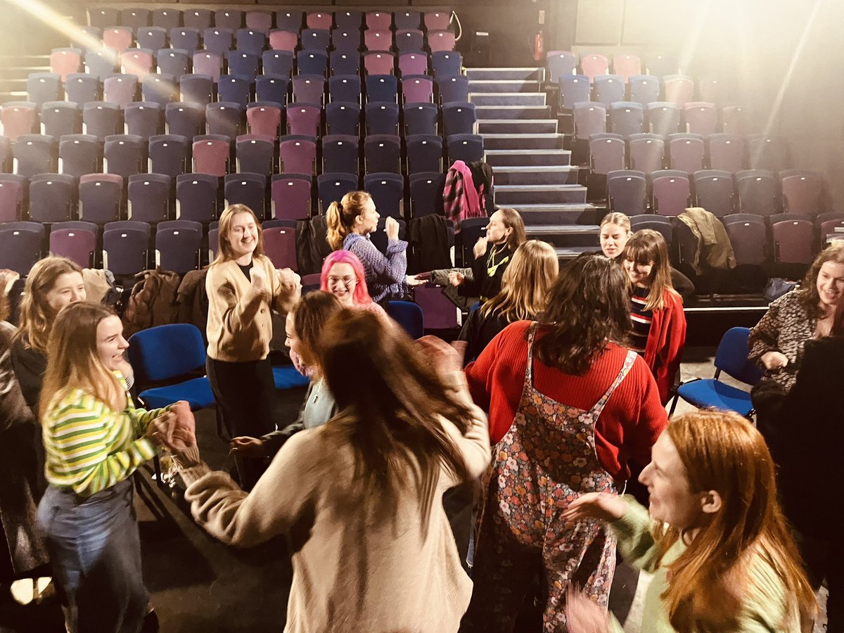 Tmesis Theatre tweet media