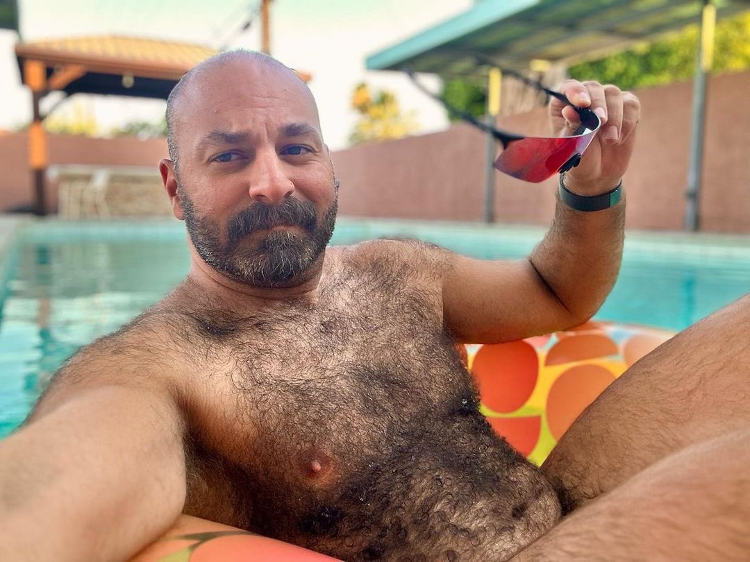 TheBarracksPS's tweet photo. BRŪTBEARS PRESENTS-
CELEBRATION
This Saturday, January 27th
9PM-2AM

Dance to the Beats of 
DJ MIKE JAMES

Plus Hot Gogo Muscle Bears-
DANI, MARK and @JayCubPS !

Free clothes check.
Patio heaters on. 
Cover $15.

#brutbears #gabrielureña #barracksbar #bearscubsnbeards https://t.co/fySW9dnkly
