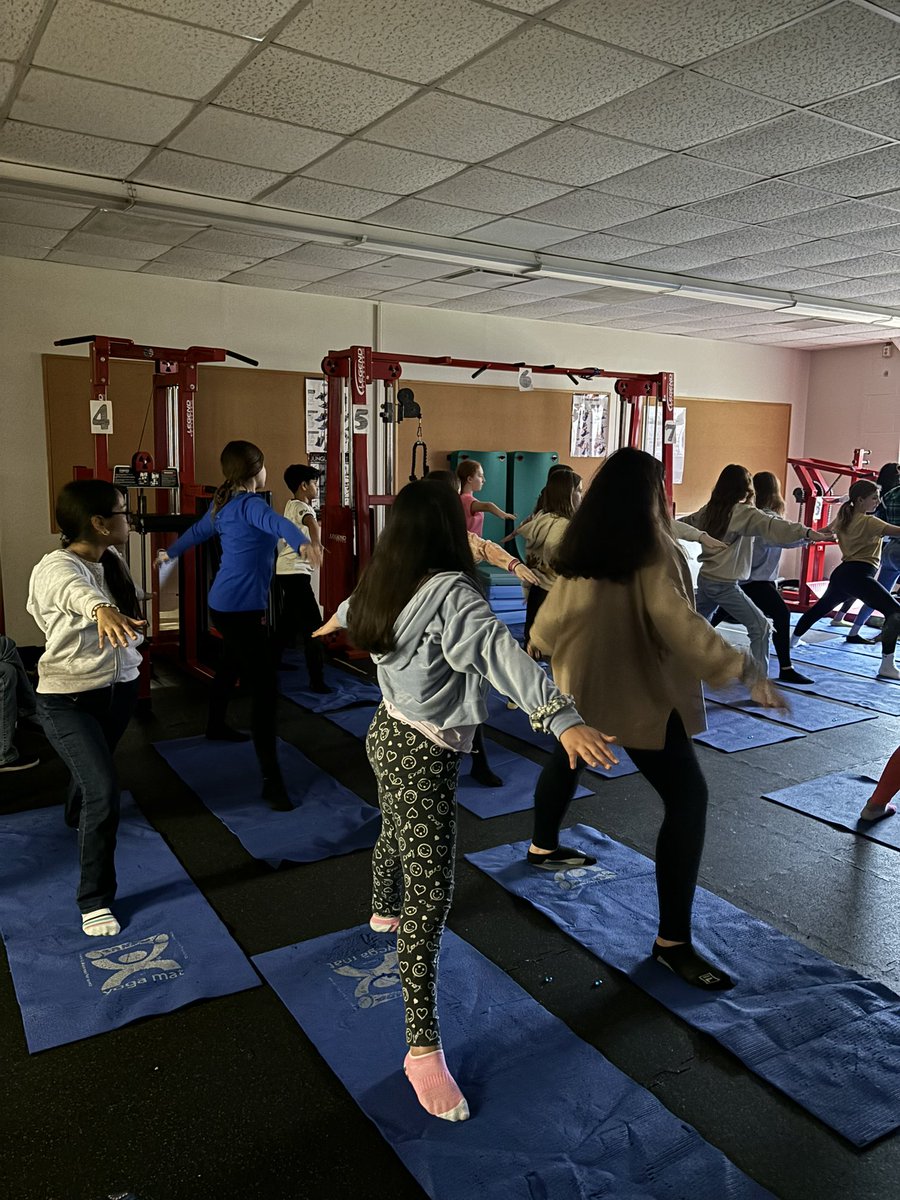 Hope Club had the pleasure of participating in a yoga class held by the amazing @SELCoachConti Thank you so much for introducing our members to the importance of being present and taking time for themselves. Can’t wait for the next time! #spartanlegacy