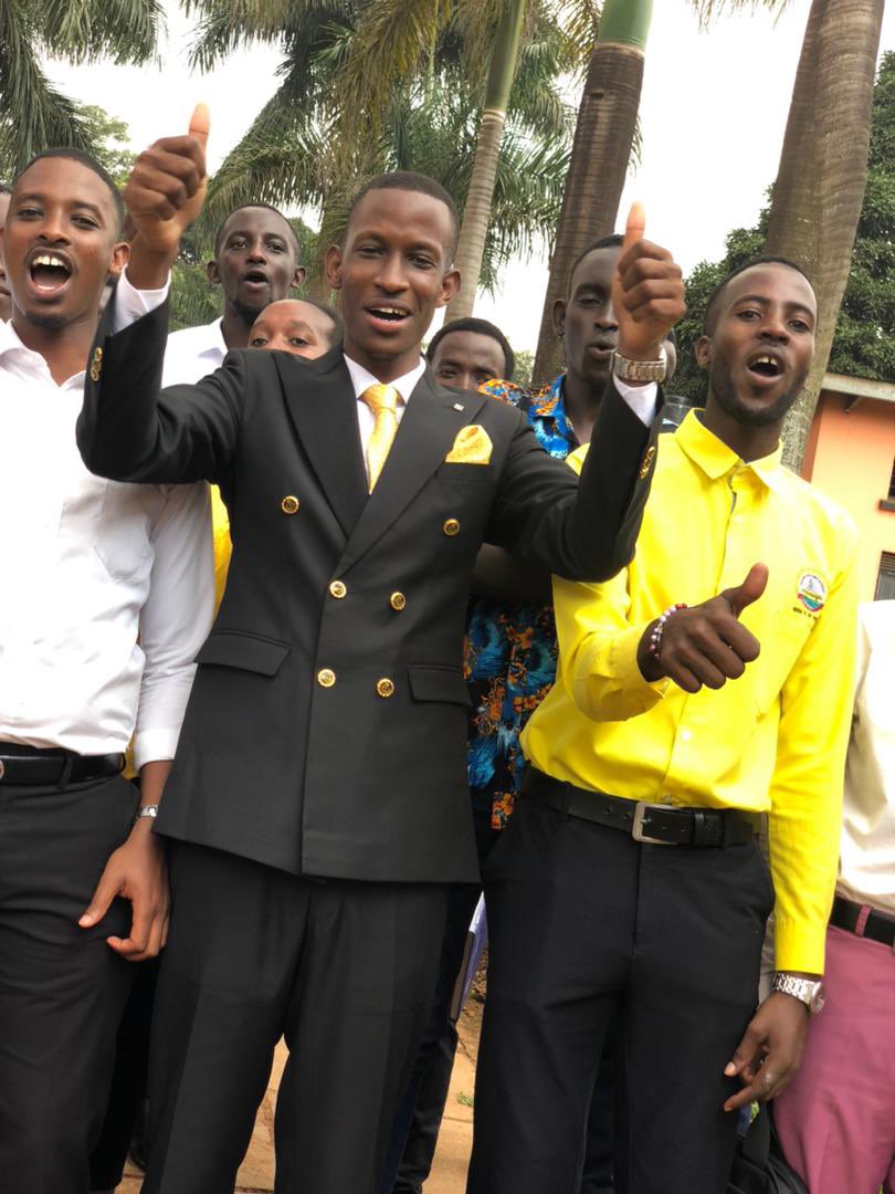 AtukundaTTracy's tweet photo. "Today's #YellowThursday movement at MUBS stole the spotlight, breaking news with its inspiring energy and unity! 🌟💛 Appreciaton to everyone involved in making it a memorable day. #MUBS #CommunitySpirit" https://t.co/lkQFnGtnD3