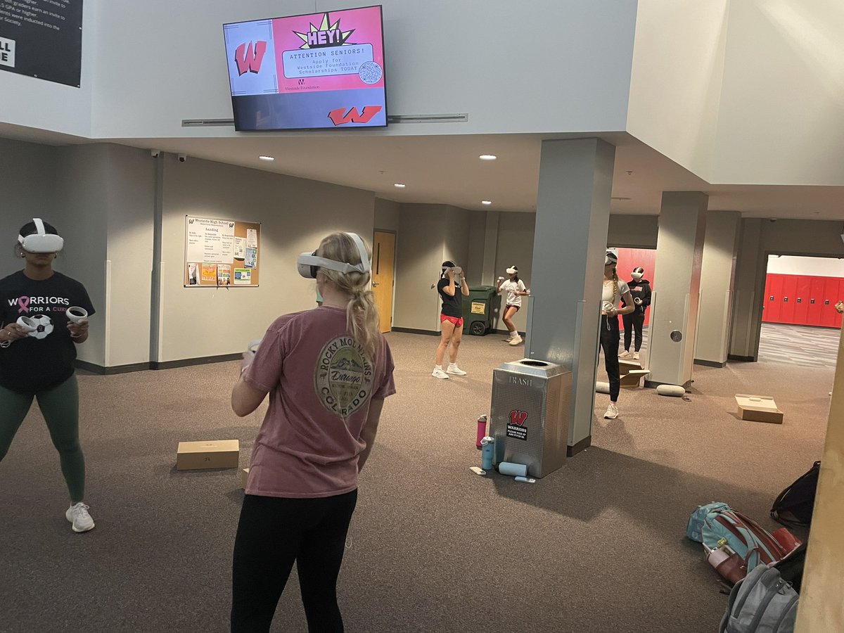 Westside_GSoc's tweet image. Week 3 of Winter is rolling along ✅

@NeuroTrainerInc➕Warrior weight room 🤝

Warriors. Together. 

#WeAreWestside #OffSeasonWork