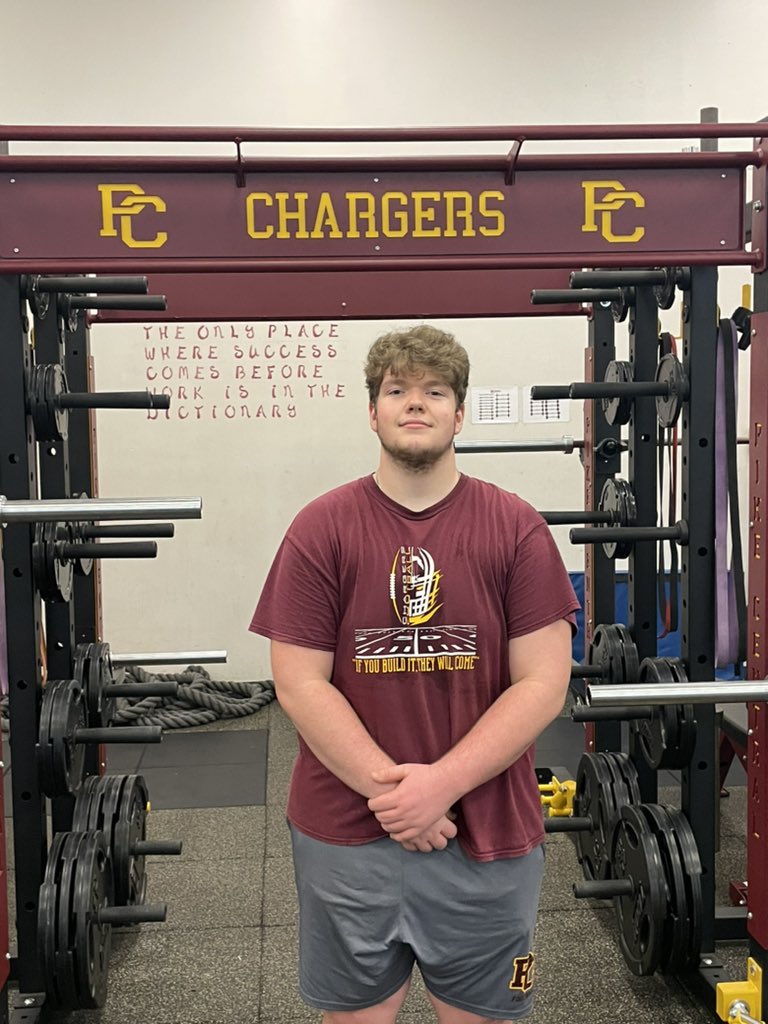 ‼️LIFTER OF THE WEEK‼️
Senior OL/DL Caden Fausnaugh.
Fozzy has been putting in the work!
Going to do big things this season!!
#CHOP
