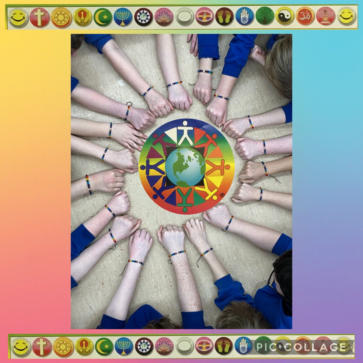 Dosbarth Cilwendeg yn dysgu am Mala Heddwch heddiw a chreu breichled ei hun.
Learning about <a href="/PeaceMala/">Peace Mala</a> today and creating their own bracelets.<a href="/ChurchinWales/">The Church in Wales | Yr Eglwys yng Nghymru</a> <a href="/TyrPererin/">Tŷ'r Pererin</a> <a href="/complantcymru/">Comisiynydd Plant Cymru</a> <a href="/LlC_Addysg/">Llywodraeth Cymru Addysg</a>