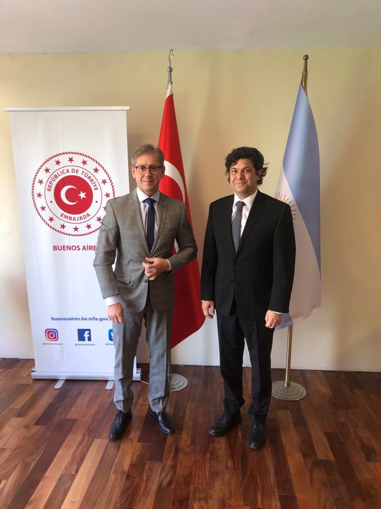 Tuvimos una reunión muy productiva con el Senador @EduardoVischi Le agradecemos su visita. 🇦🇷🤝🇹🇷 #Corrientes Senatör Eduardo Vischi ile verimli bir görüşme gerçekleştirdik. Kendisine ziyareti için teşekkür ederiz.