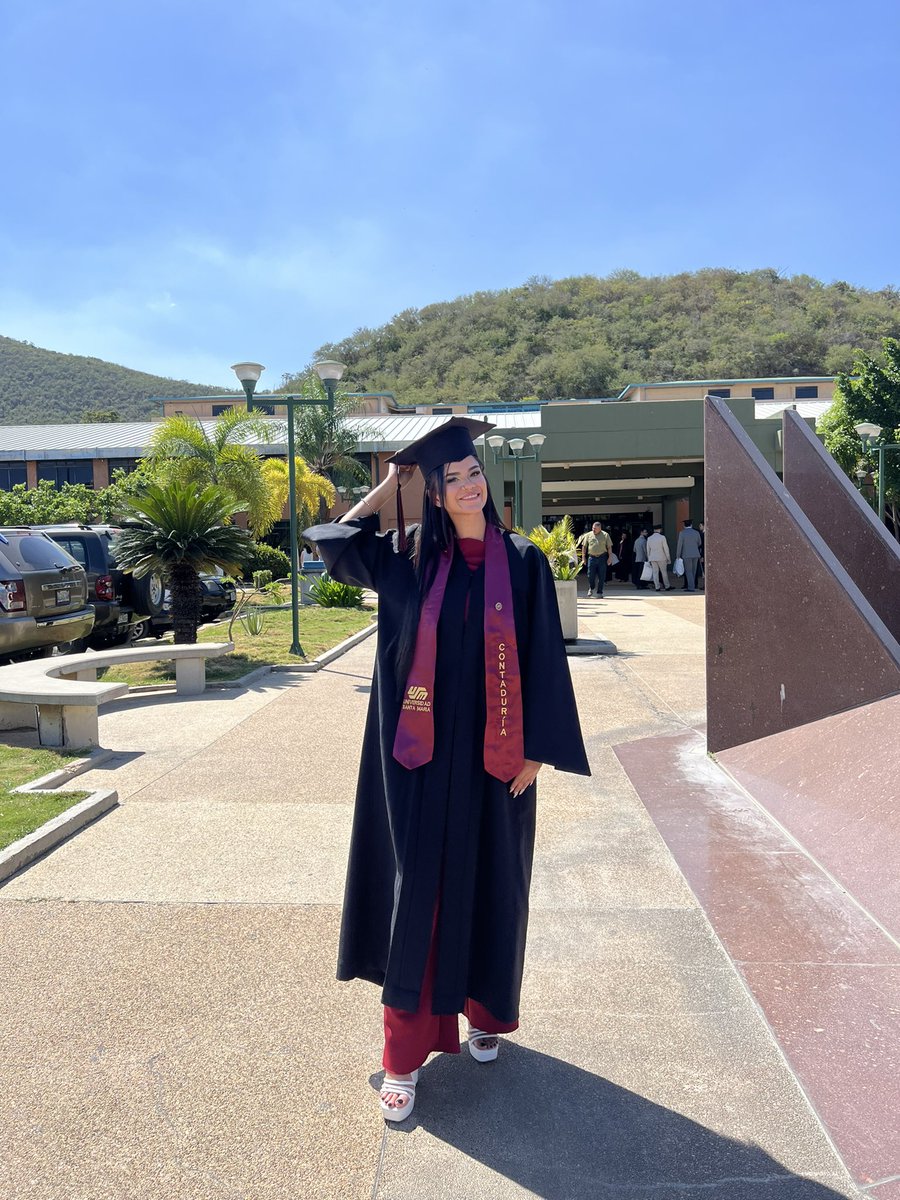 betzabethsofia_'s tweet photo. Lic. Betzabeth Pérez👩🏻‍🎓♥️ https://t.co/knJCbtAGvY