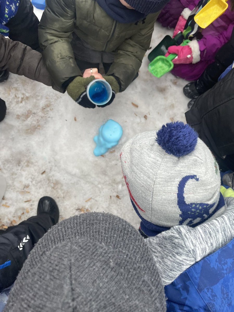 We had so much making snow volcanoes yesterday! Our students made predictions on what they thought would happen when we mixed baking soda and vinegar  together ❄️ 🌋 <a href="/HCDSB_k/">Kindergarten at HCDSB</a>