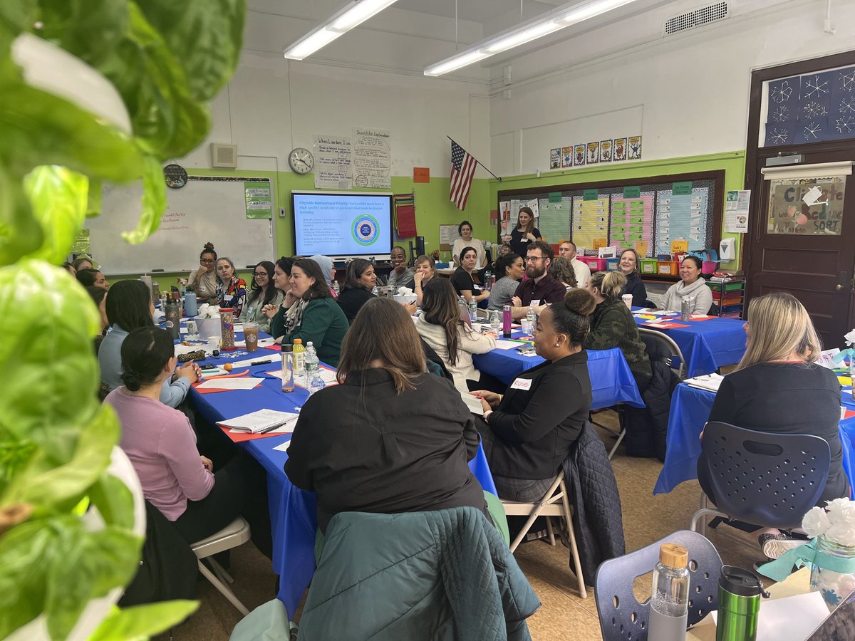 94QDavidDPorter's tweet photo. Learning together &amp; inspiring each other #LighthouseCollaborative @PS94DavidPorter 🐼✨ @NYCSchools #leadership #SEL @MrsQuartarone #teamwork @CahnFellowship @CounselorCalm #cahnalumni @DOEChancellor @D26Team https://t.co/y0i2QBhQrI
