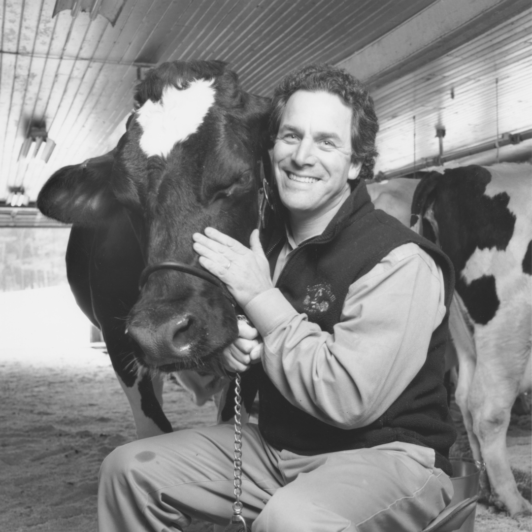 Stonyfield's tweet photo. While some things may have changed since 1997, one thing that hasn't changed is Stonyfield's commitment making great-tasting organic yogurt and supporting small family farms 🐮 Oh, and our co-founder's favorite sweater vest 😂 #GoodOnPurpose https://t.co/pvvtRlKaeW