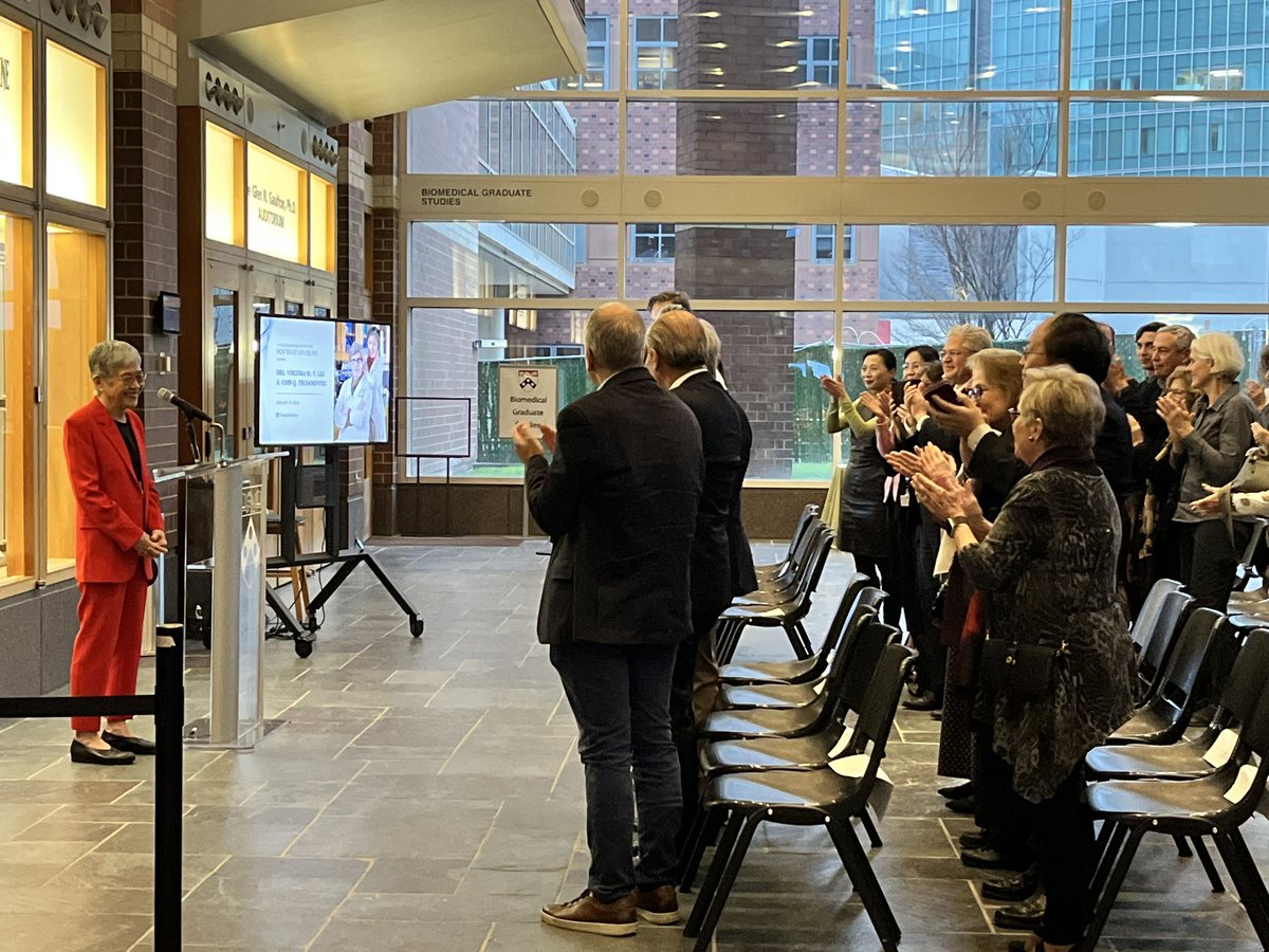 This evening we celebrated a portrait unveiling for Drs Virginia Lee and John Trojanowski, honoring their years of groundbreaking work in neurodegenerative disease research. Stop by the second floor of BRB soon to see it in its new home.