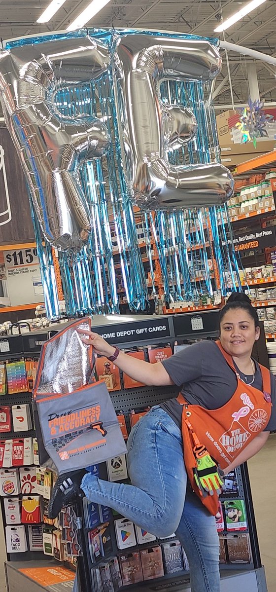 Some of today's raffle winners 🏆  for our F.E.R. WEEK 
#THEBAY
<a href="/andrew_harto/">Andrew Harto</a>