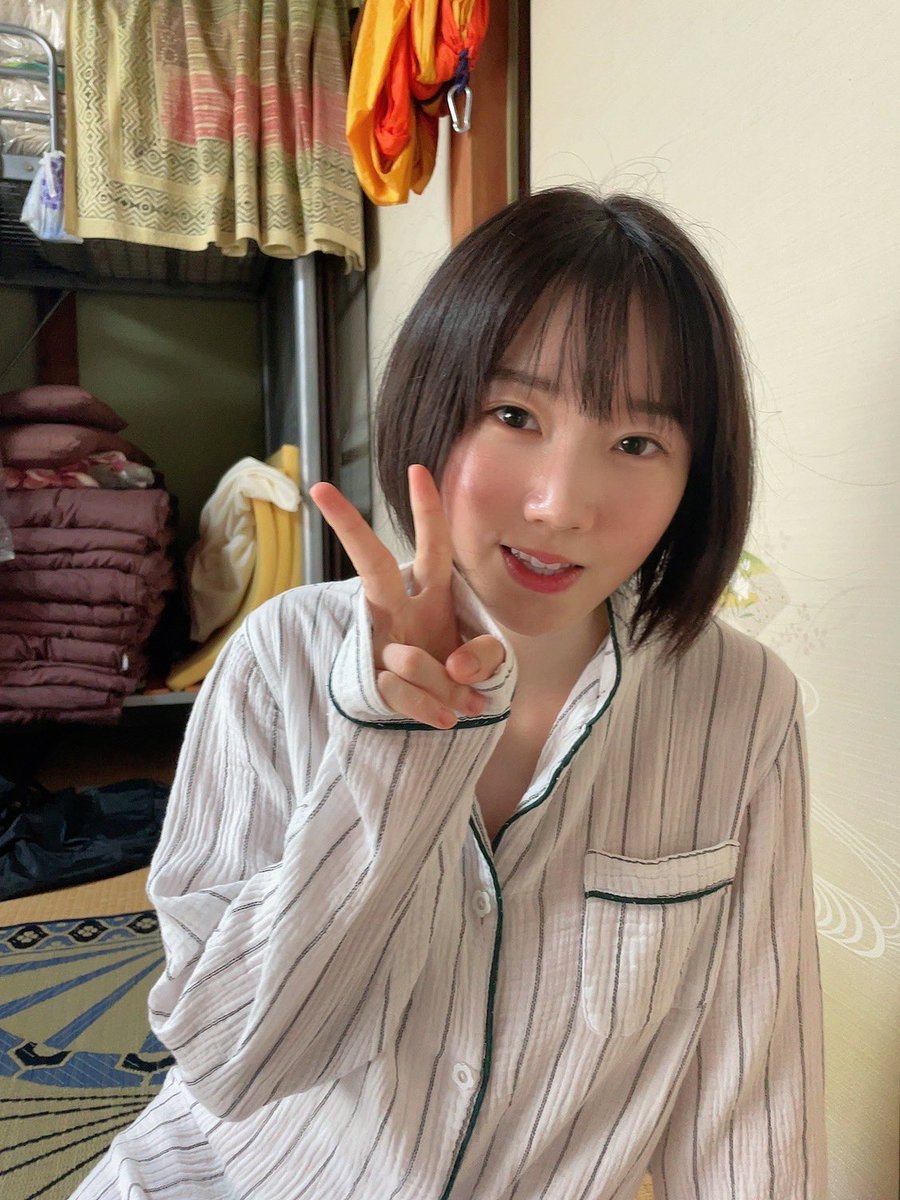 k_cocoa1128's tweet photo. おはようございます🔅

甲斐心愛1st写真集「#心の空」 発売まで１ヶ月!!
 
きゃーーーー！！！ https://t.co/rbG4c2uCv5