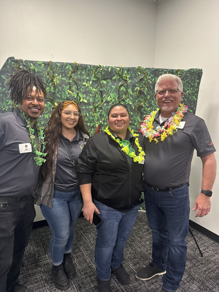 Town hall 2024.  Bringing the OG’s of Stemmons managers together. #chilisgrow