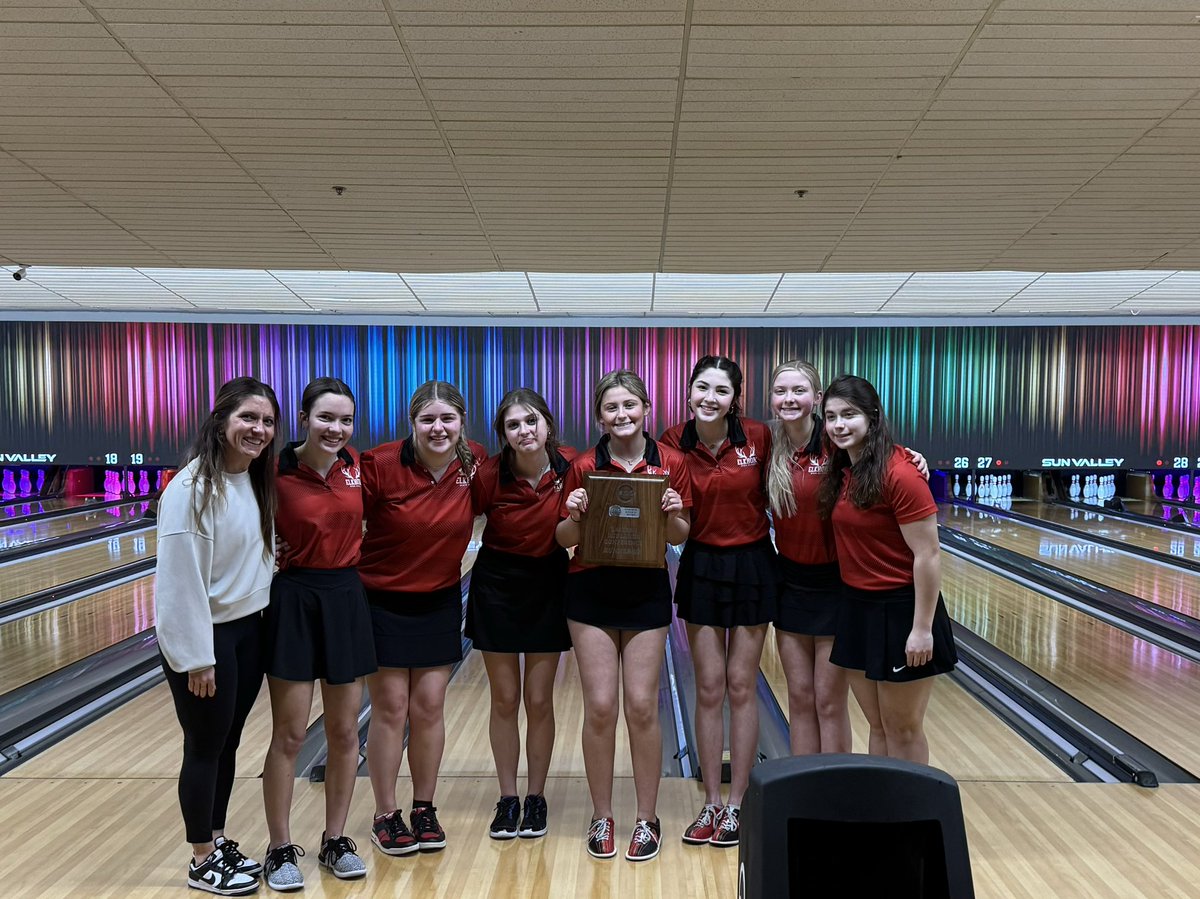 Girls are EMC runner up! Great job! Both boys and girls teams had an awesome day. Next up- districts on Monday! #nopinstanding 👏👏🏆🎳🦌