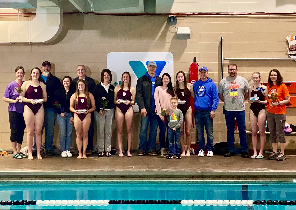 BeatriceHigh's tweet photo. Some pics from tonight’s BNFF swim/dive meet. #bnff 🏊🏻‍♂️🏊🏼‍♀️ https://t.co/EWsd1TWcSH