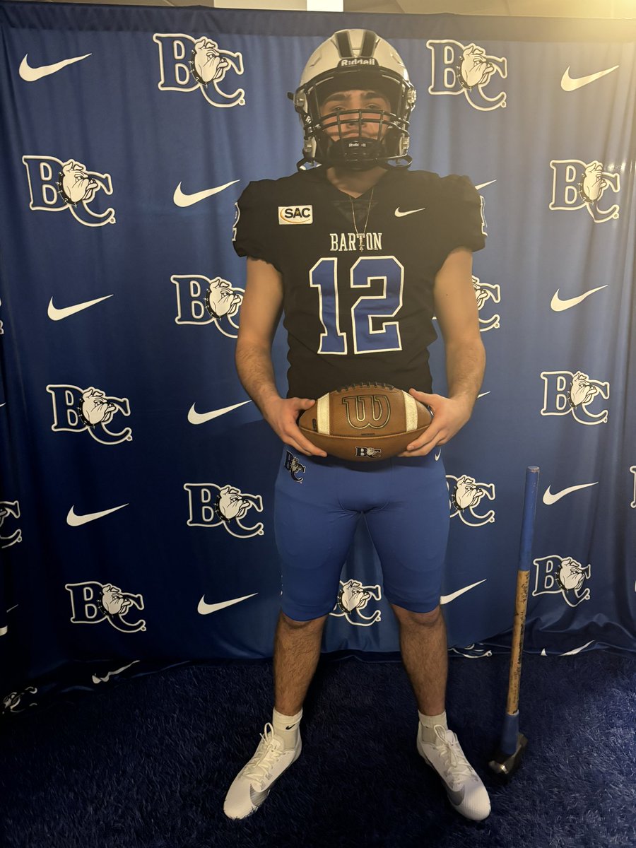 I had a great time at Barton College today! Thank you <a href="/_dlmerritt/">Devin Merritt</a> for allowing me to come! <a href="/barton_fb/">BartonCollegeFB</a> <a href="/dukehwt/">Duke Howell</a> <a href="/coach_cmattison/">Cam Mattison</a>