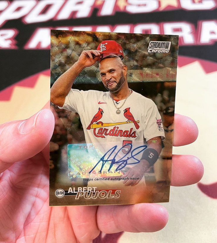 TheCardDome1's tweet photo. 💥PULLED💥 This Albert Pujols Superfractor Auto was pulled by @1of1cardshop https://t.co/3YPfAn8rMn