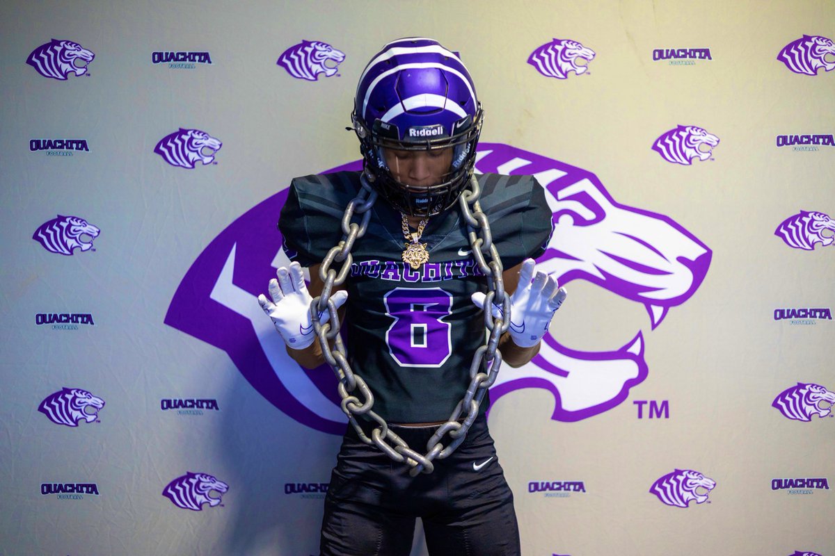 had a great visit today with <a href="/OuachitaFB/">Ouachita Football</a> Also blessed to receive my first Track &amp; Field offer from <a href="/OuachitaXC/">Ouachita Cross Country and Track & Field</a> #AGTG <a href="/CoachSpenceOBU/">Spencer Knight</a> <a href="/CoachShock_OBU/">Brett Shockley</a> <a href="/WhitJonesOBU/">Whit Jones</a> <a href="/ValleyViewFB/">Blazer Football</a> <a href="/valleyviewxctf/">Valley View XC/TF BC</a> <a href="/seanasu2000/">Sean Cockrell</a> <a href="/ARPrepSports/">Arkansas Prep Sports</a> <a href="/ArRecruitingGuy/">Richard Davenport</a> <a href="/PrepRedzoneAR/">Prep Redzone Arkansas</a>