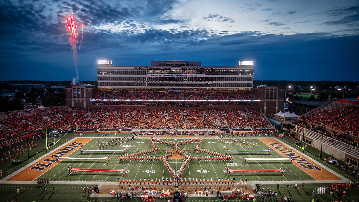 jcanderson34's tweet photo. Blessed to receive an offer to play football at the University of Illinois!!🔵🟠@BarryLunneyJr @patricketherton  @EDGYTIM @OJW_Scouting @adamgorney @LemmingReport @AllenTrieu @mtz_football https://t.co/E8cTbuMAkh
