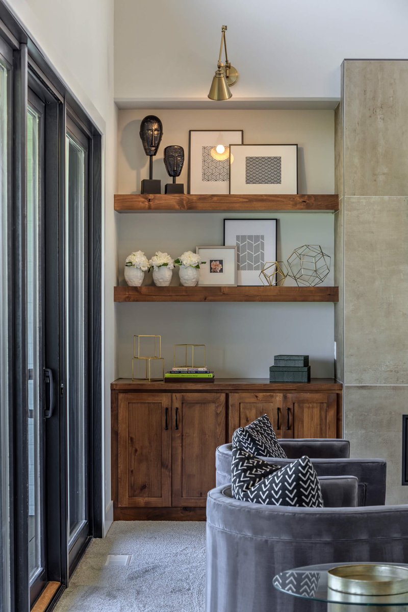 Design is in the details✨🗿

🎨 Brianne Wilhelm
🏠 Silverstone Building Omaha 
      Pinpoint Homes Sales Group
🪵 Titan Custom Cabinets
💡 Ferguson Showrooms 
📸 <a href="/timperryphoto/">Tim Perry Photography</a> 

#interiordesign #interiorinspiration #interiordecor #interiorstyling #interiorstyling #trending