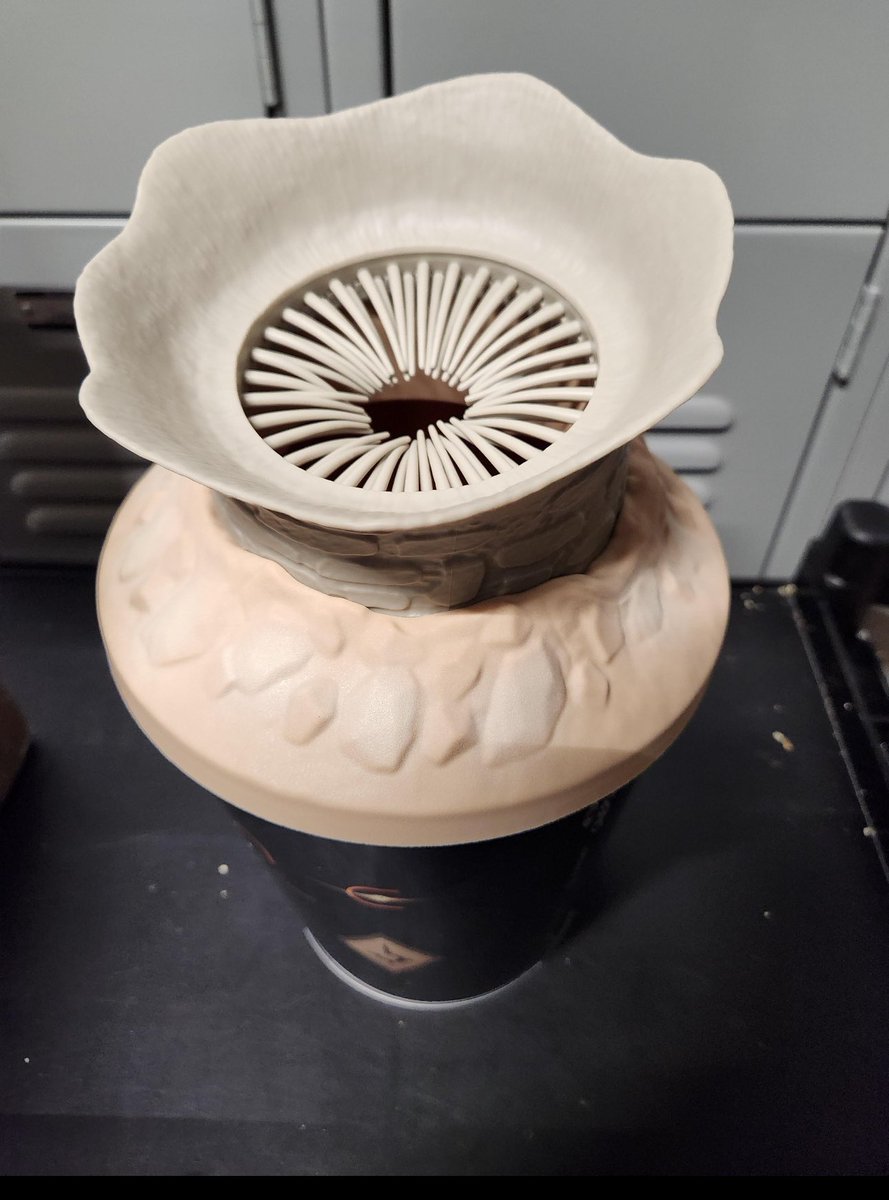 3CFilmss's tweet image. I kid you not… these are the #Dune2 popcorn buckets 😳💀