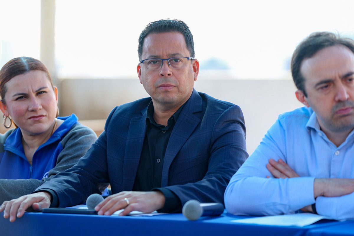 En el <a href="/PANNLMX/">PAN Nuevo León</a> sí nos tomamos en serio la contaminación en NL, por ello hoy, diputados federales y alcaldes presentamos una agenda que contempla la creación de la Comisión Nacional del Aire (CONAIRE), en la que nos comprometimos con la ciudadanía a mejorar el aire que respiramos.