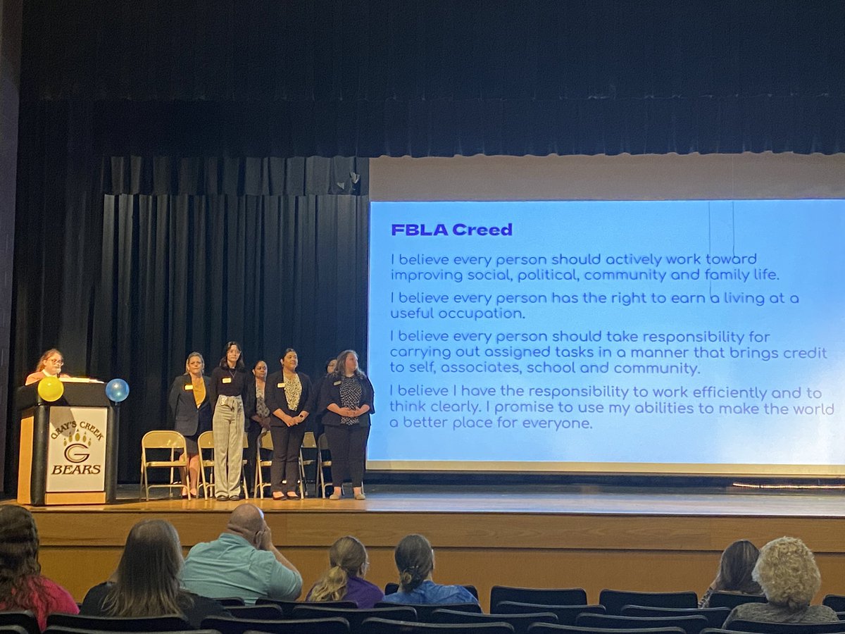 Congratulations to the @GraysCreekHigh FBLA members on their induction this evening @NC__FBLA #togetherweachieve @cte_ccs