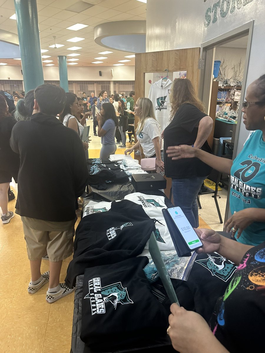 Journey to the Jungle is a HUGE success! We look forward to welcoming the class of 2028! @browardschools @SuptlicataP @lorialhadeff @DrFlem71 @APStiverne @AP_Nealy @coralgladesjags