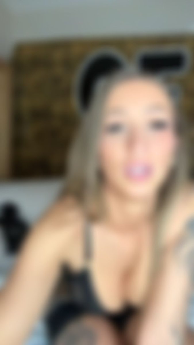 🟣★°*ﾟVixen Gold °*ﾟ★🟣 is live now! onlyfans.com/vixxxengold/li…
