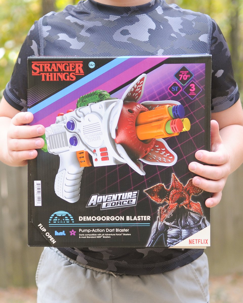 DartZoneBlaster's tweet photo. Help save Hawkins with the Adventure Force Stranger Things Demogorgon Dart Blaster! You can grab yours today, only at Walmart!💥 #strangerthings #strangerthingsfans #demogorgon #dartblasters #blasterbattle #upsidedown #1darts https://t.co/XyQqUXhnrn