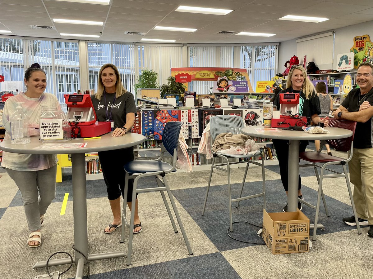 Today, <a href="/HCPSReddickES/">@HCPSReddickES</a> , we got in our pjs and cozied up with great books! 

We had a PJ Party Musical, followed by our book fair, SLAM projects on display and PK- 5th grade literacy activities set up in English and Spanish! <a href="/literacyhcpsk5/">LiteracyHCPSK5</a> <a href="/hubofschool/">HCPS Library Media</a> @HCPSDualLang #RAYSthebar