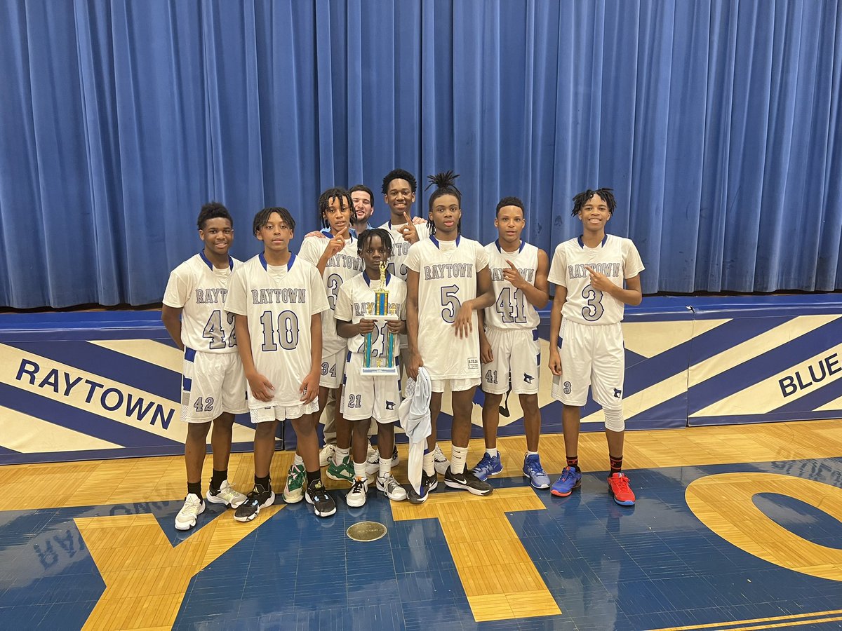 RQSRaytownMidd's tweet photo. RMS had to match up @RaytownHigh with a Tournament Championship Trophy of their own!!! Let’s Go BLUEJAYS!!! @RaytownSchools @DrPenK We Are Raytown! https://t.co/VdCTxso0Ae