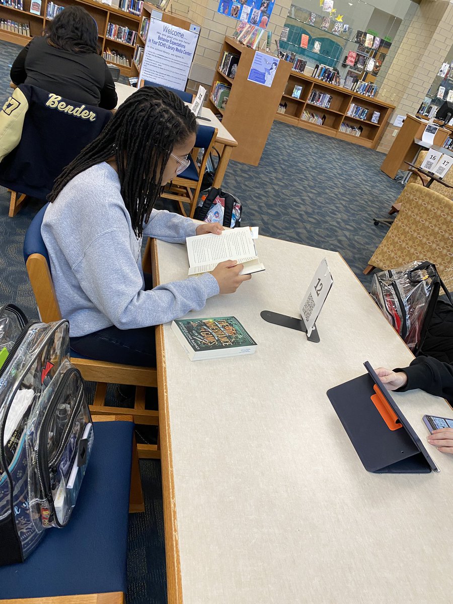 When I see one of my <a href="/DCHS_hawks/">Decatur Central</a> Book and Bakers reading in the #SchoolLibrary I am soooo #DecaturProud