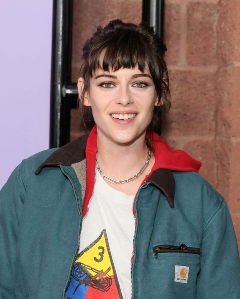 Kristenusual's tweet photo. #KristenStewart ❤️ https://t.co/JiwaWtE7zL
