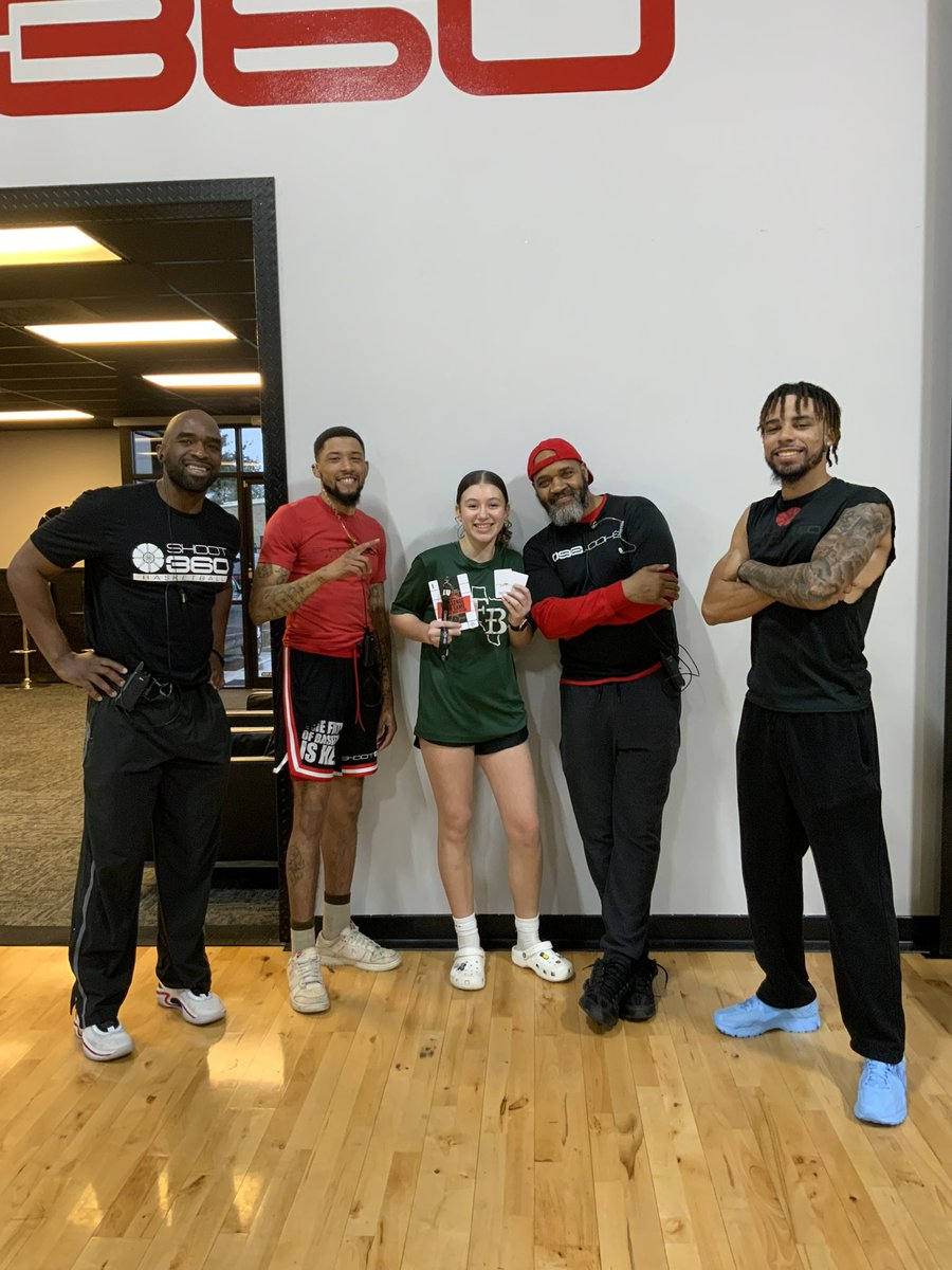 Sydnee Arocha (@sydneearocha) on Twitter photo District season is over but the work never stops. Shout out to <a href="/shoot360houston/">Shoot 360 | Basketball - Houston</a> and Coach Moochie Norris. Put up 375 shots with 75% makes. District season is over but the work never stops. Shout out to <a href="/shoot360houston/">Shoot 360 | Basketball - Houston</a> and Coach Moochie Norris. Put up 375 shots with 75% makes.