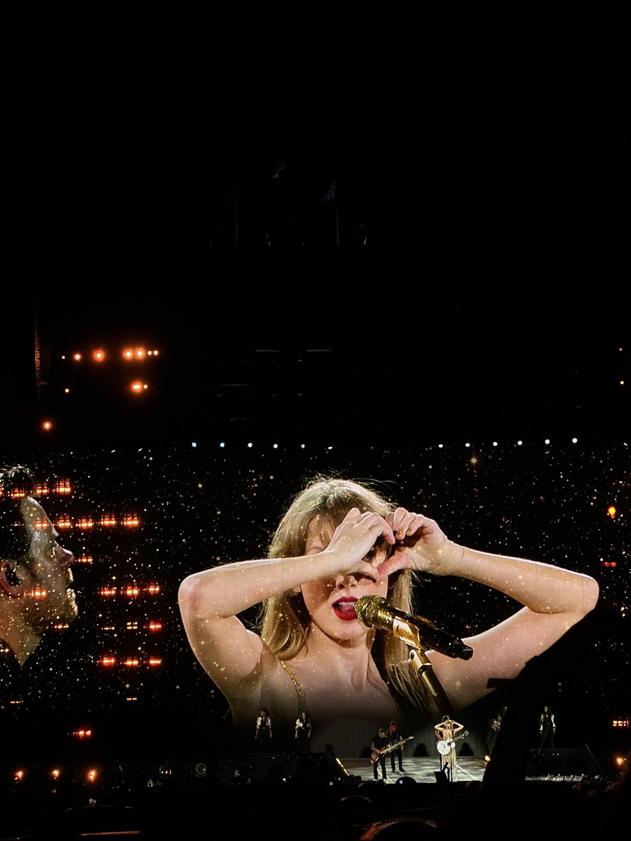 theswiftiegirls's tweet image. PROTECT TAYLOR SWIFT #ProtectTaylorSwift WE LOVE YOU TAYLOR 💗