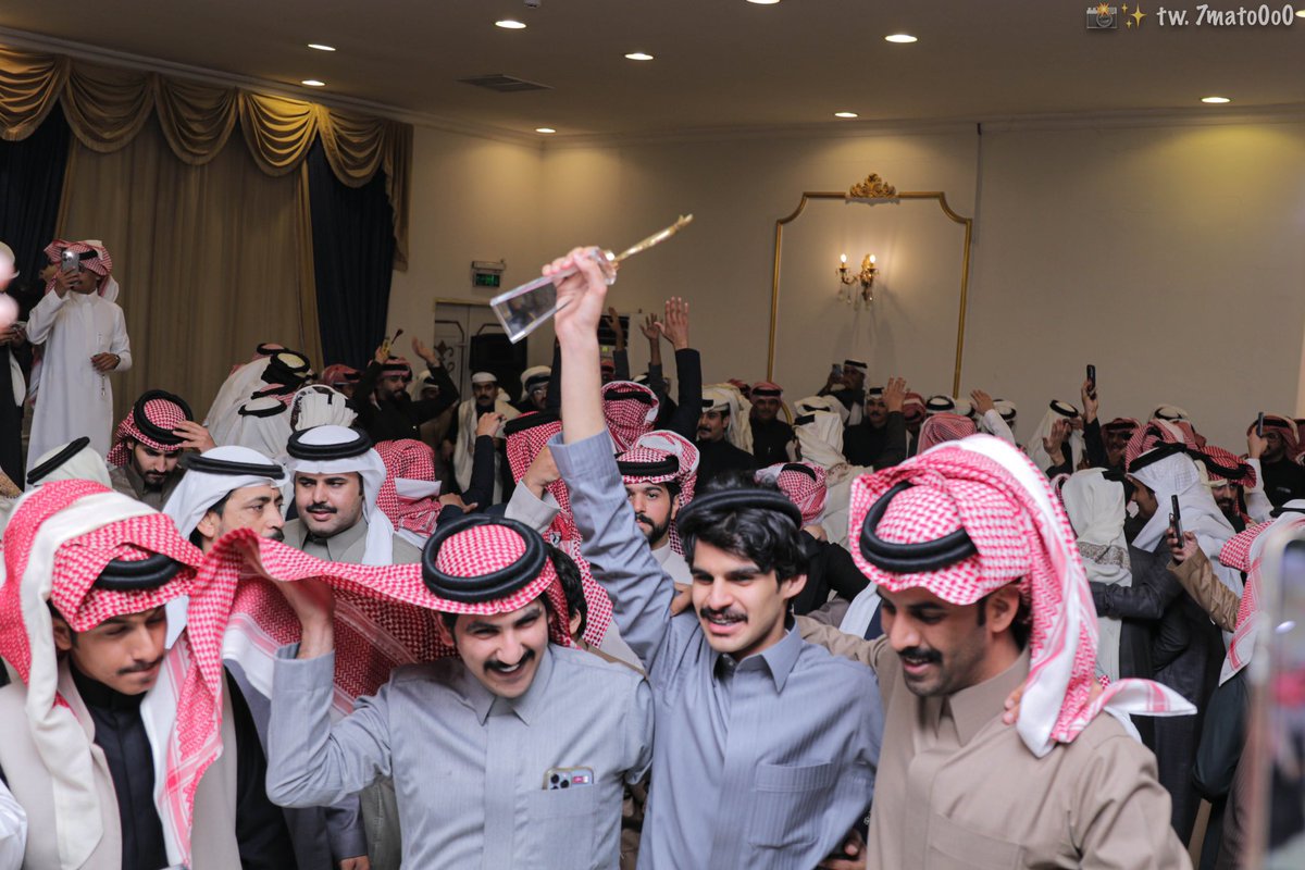 7mato0o0's tweet photo. 👌🤌📸

تستاهل في ذمتي ي سلمان النجمه
 🫰🫀⭐️

وش رايكم باقي وباقي من 📸😉 
تبون زود 😃🖐🏻

 #تتويج_وتوثيق_سم_للعدا
#سلمان_بن_ملهي https://t.co/jpLFO5uK2f
