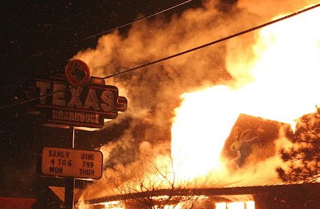 gandalf_thegreg's tweet photo. the beacon is lit. texas calls for aid https://t.co/SF3vz8rulN