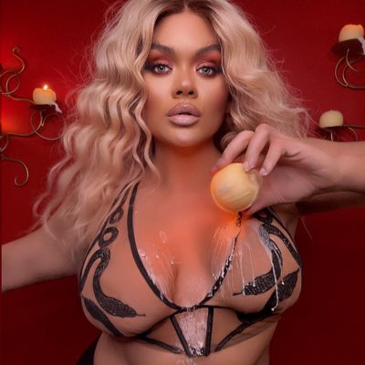 thetrapwitch's tweet photo. #NewProfilePic https://t.co/fcz2a6JgGU