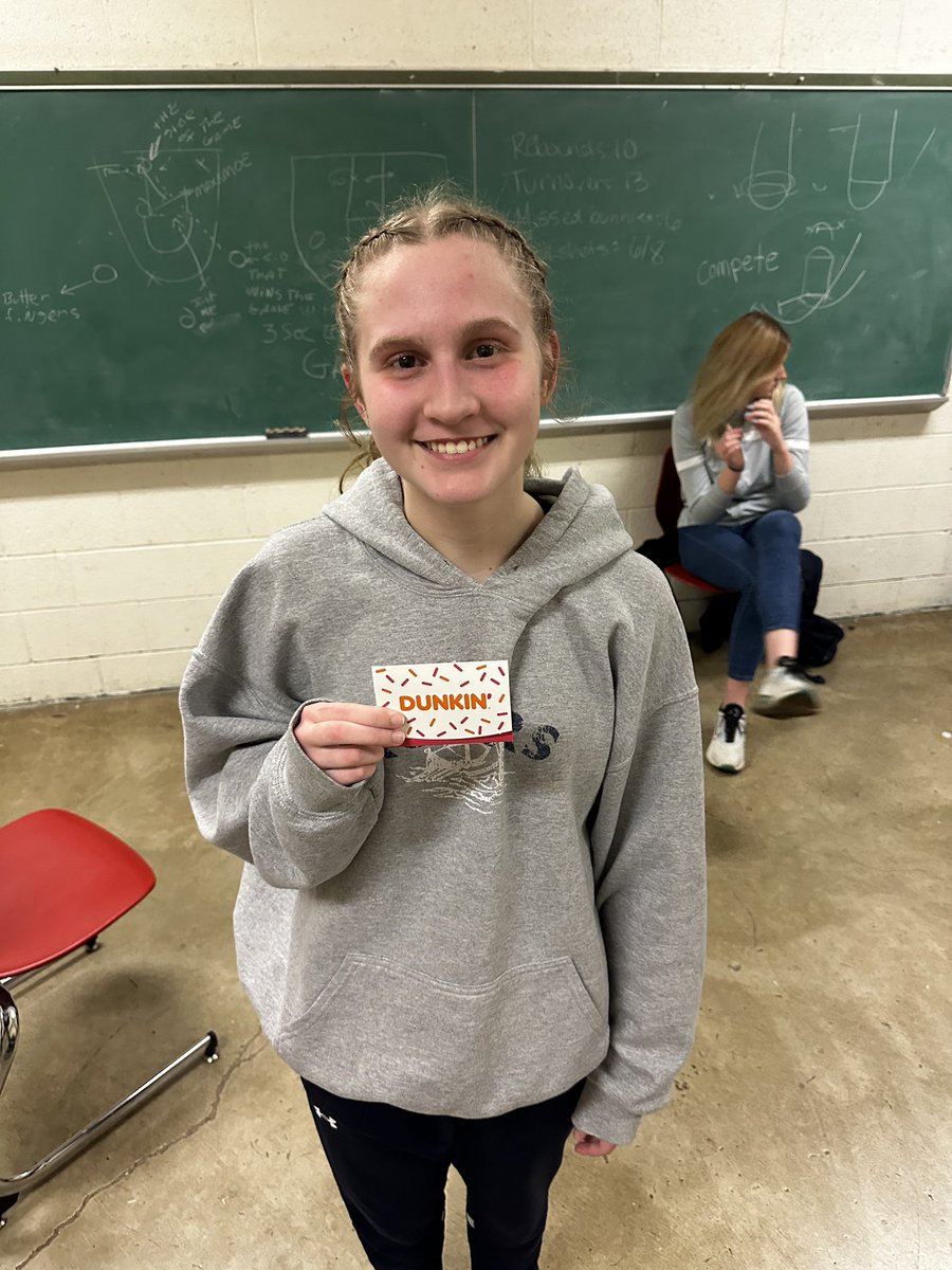 Tough loss for the JV girls as they traveled to Cloverleaf. Tonight’s Dunkin 🍩 Player of the Game for her efforts on defense- Jamie. 💪