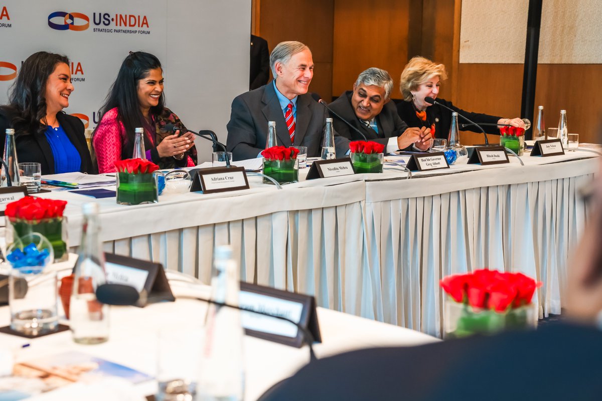 Greg Abbott tweet media