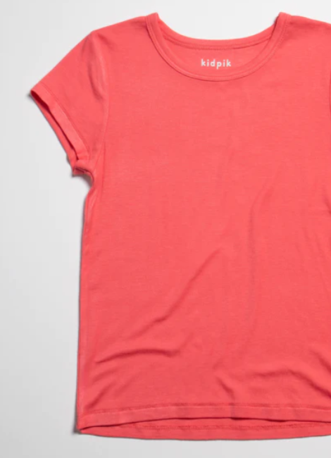 #ad I found super soft clothes for my daughter with #sensorysensitivity over at <a href="/kidpik/">kirandeep kaur</a> Read about it on the blog thebraggingmommy.com/kidpik-childre… #neurodiversity