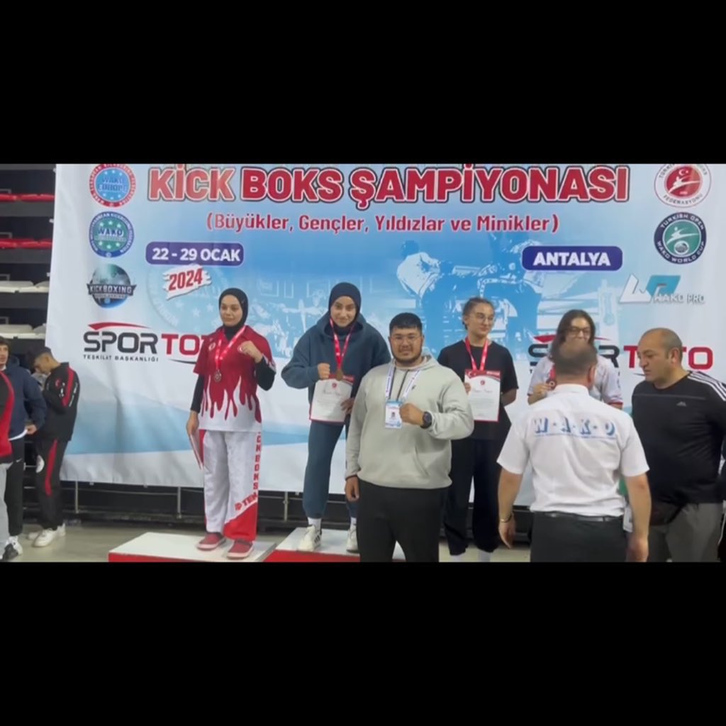 IgdirGM's tweet photo. 22-29 Ocak 2024 tarihi arasında Antalya ilinde düzenlenen Spor Toto Türkiye Kick Boks Şampiyonasında ÖZGE DEMİRTAŞ 70 kilo Genç Bayan Full Contact TÜRKİYE ŞAMPİYONU 
GAMZE KANCAR 65 Kilo Genç Bayan Full Contact TÜRKİYE KİCK BOKS 3.olmuştur.Antrenör ve sporcularımızı tebrik ederiz https://t.co/1eOiiH80TL