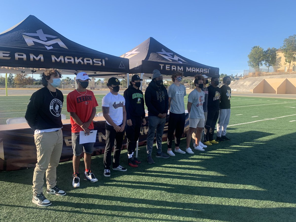 Been doing this for years in the city. The only difference now is I’m a vet. Shout out to all my guys playing college ball. I’ve been blessed to be a part of your lives. Yall opened up the door for the next generation. I learned long time ago your network is your net worth 🔌‼️