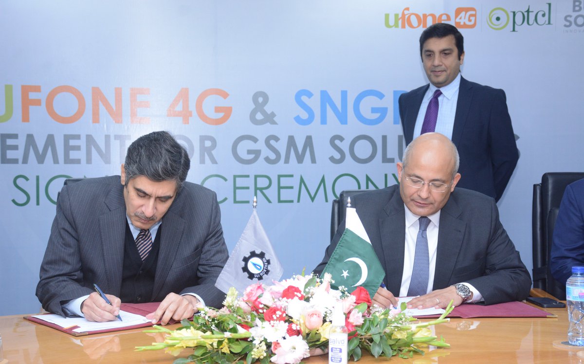 PTCLbusiness's tweet photo. PTCL Group renews its strong partnership with SNGPL, driving innovation and empowering North Central Pakistan. 🤝🔗 
 
#PTCLGroup #SNGPL #InnovationLeaders https://t.co/VyEvLBfLuK