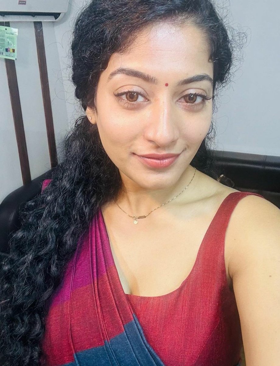 Anjali (@ianjalinair) on Twitter photo From the sets ♥️☺️ From the sets ♥️☺️