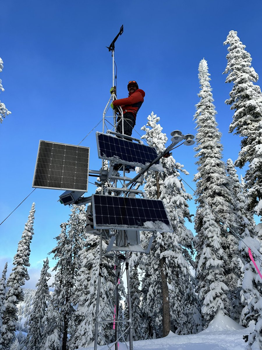 This new site at Freeman’s peak, Mores Creek Summit, Idaho, has been a labor of love for @zeke_andestroi and <a href="/tomotime/">のりのり☻</a> and many snow geeks in our group. It is part of a long-term and growing collaboration between BSU CryoGARS, U.S. Army CRREL, and @avalanchescience