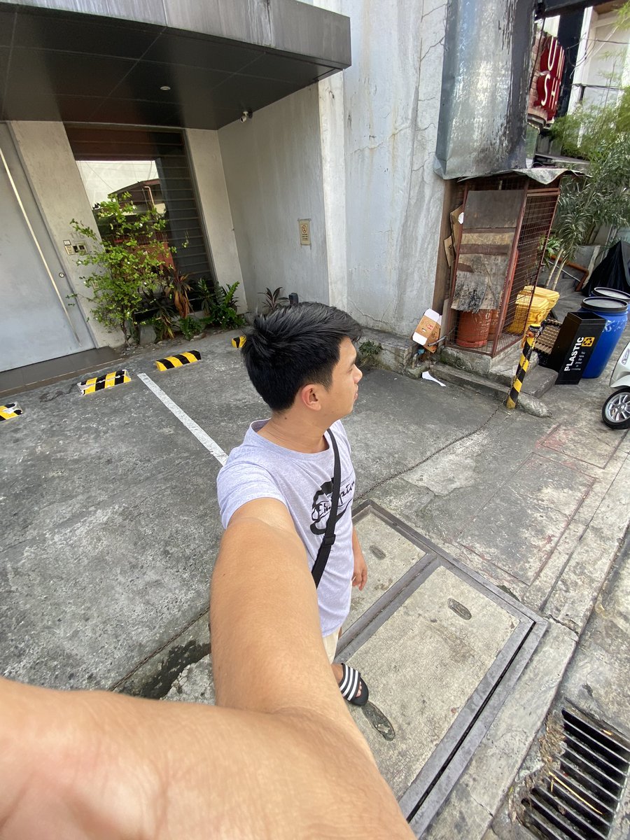 Emman03192000's tweet photo. Friday duty #Yugen https://t.co/j1O5AdDjyp