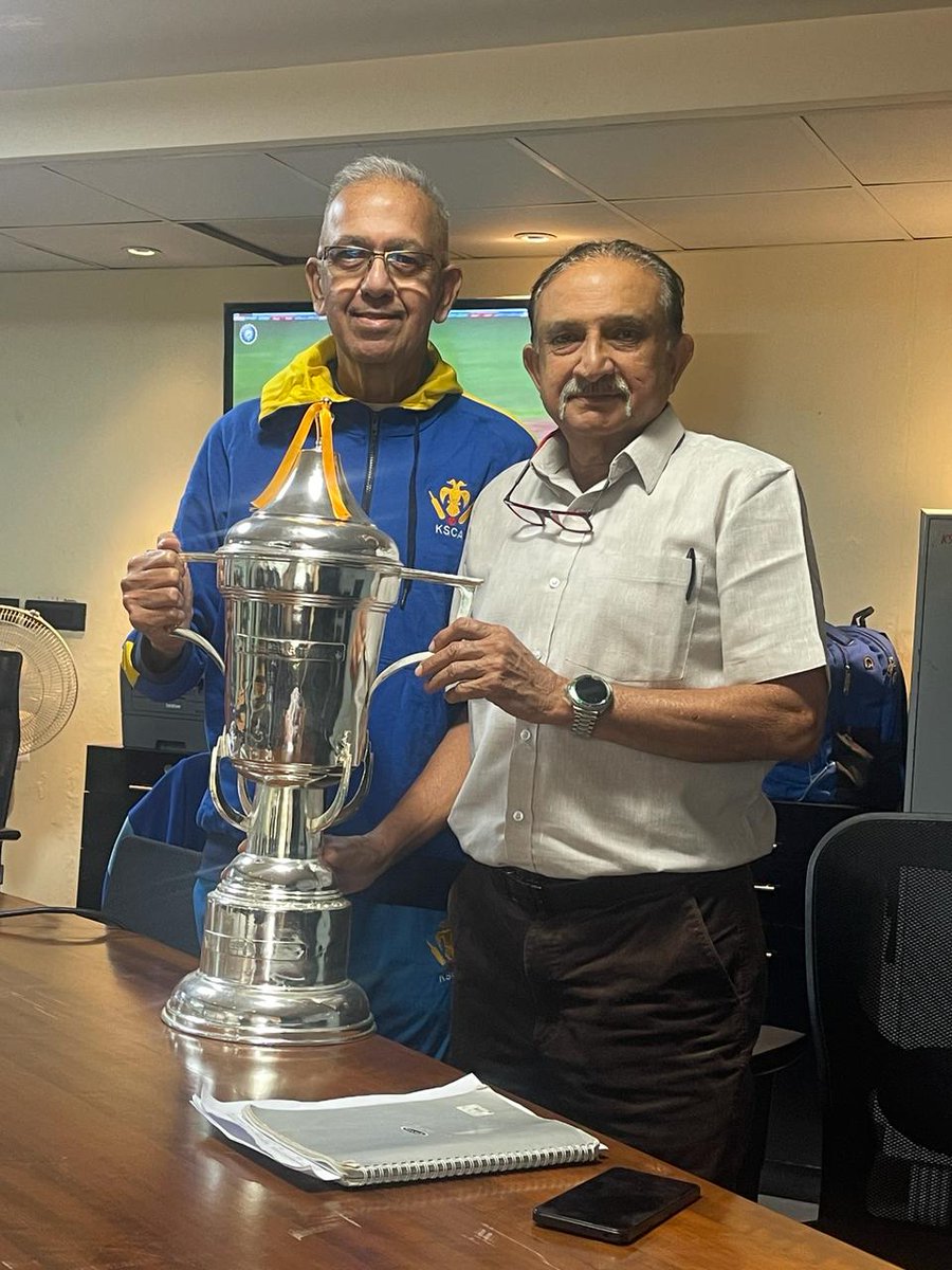 Returned to KSCA last yr as Consultant to help prepare all state teams & academy centers in the moffusil areas with Prez Raghuram Bhat & guidance from good friend Brijesh Patel. Immensely pleased with KSCA winning both u 19 Cooch Behar & u 19 Women's trophies.