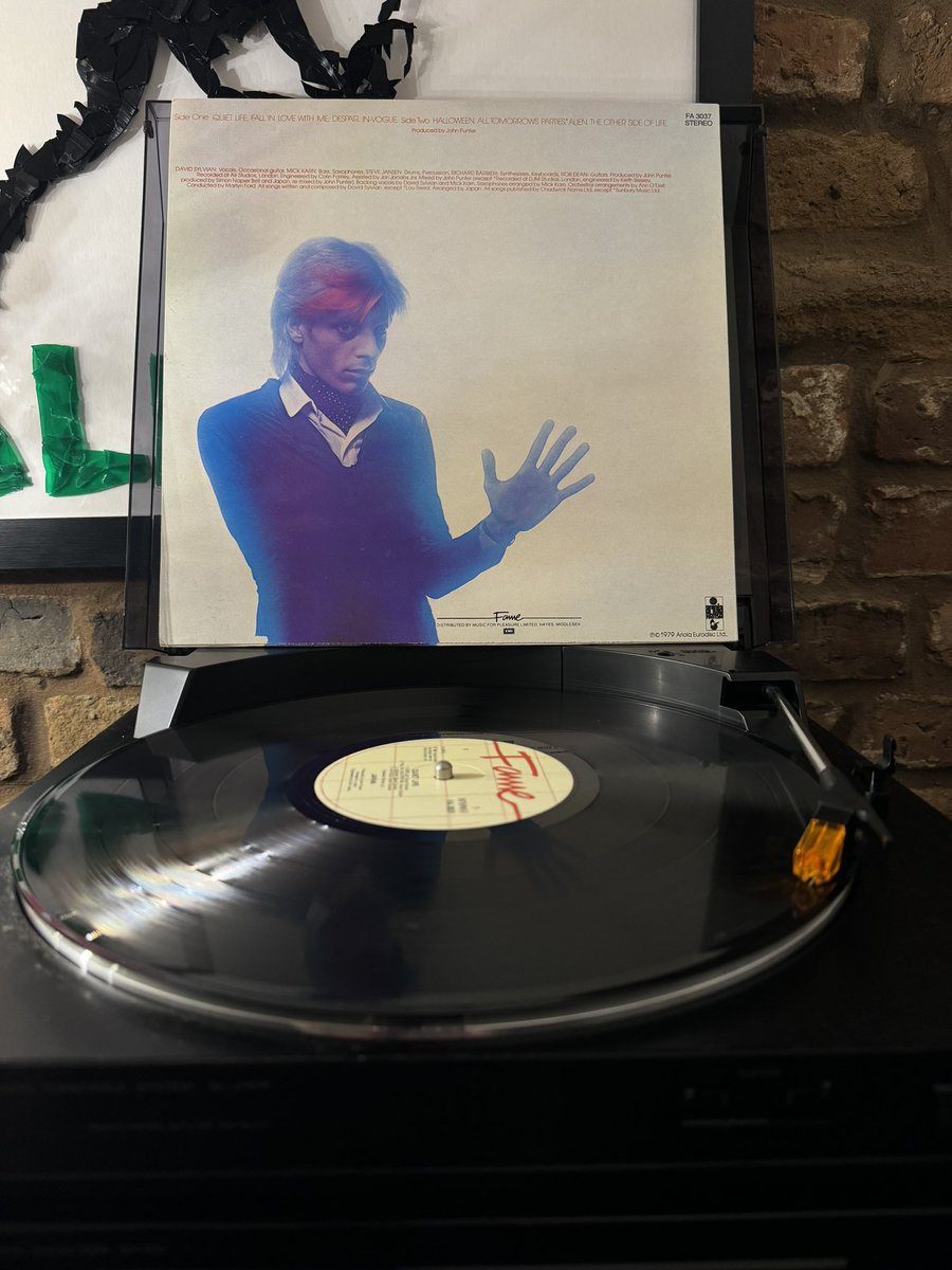 lee0969's tweet image. On this day in 1982 No 93 UK Album Chart Japan “Quiet Life” IMHO one of their best LPs and a move from previous Glam rock to synth / New Romantic. I’ll choose the epic “The Other Side Of Life” how about you? #1980s #Japan #DavidSylvian @jillwebb2005 @nikidoog @CarolynPPerry